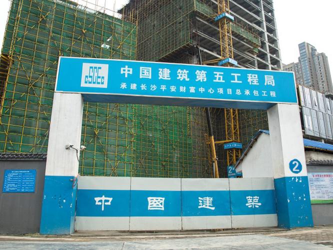 工地大門多少錢？拼東丹科技為您詳解價(jià)格與選型指南